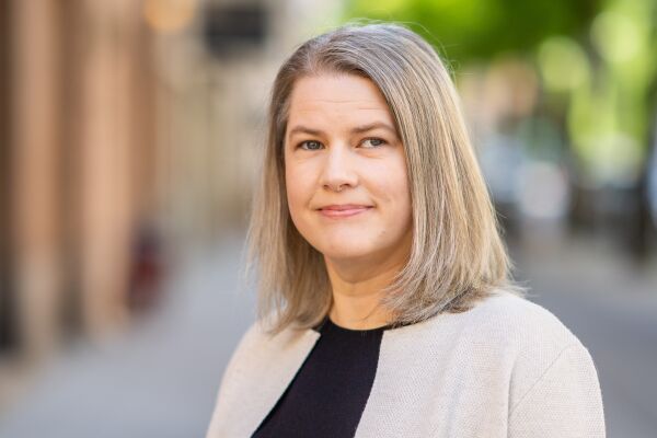 Sant eller falskt i sociala medier? Föreläsning med Åsa Larsson