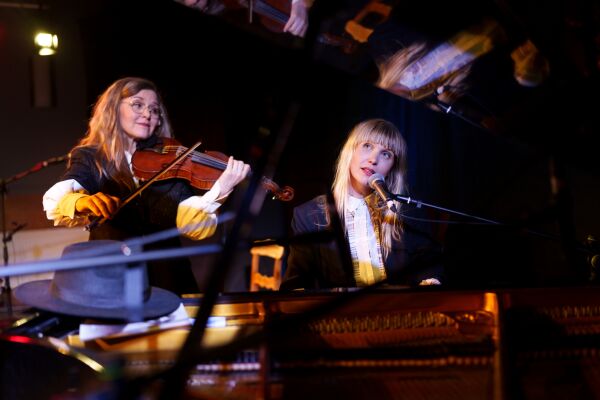 Blå Måndag Ordens drottningar - konsert och soppa