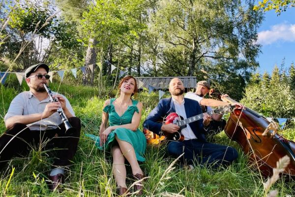 Sensommarswing vid Gamla Skolan i Ynglingarum