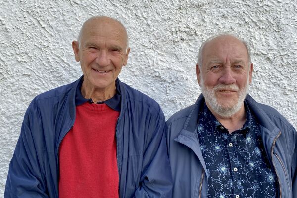 SÅNG, DANS och DRAGSPEL med Bert Wåhlin, Leif Linderot och Nils Larsson.